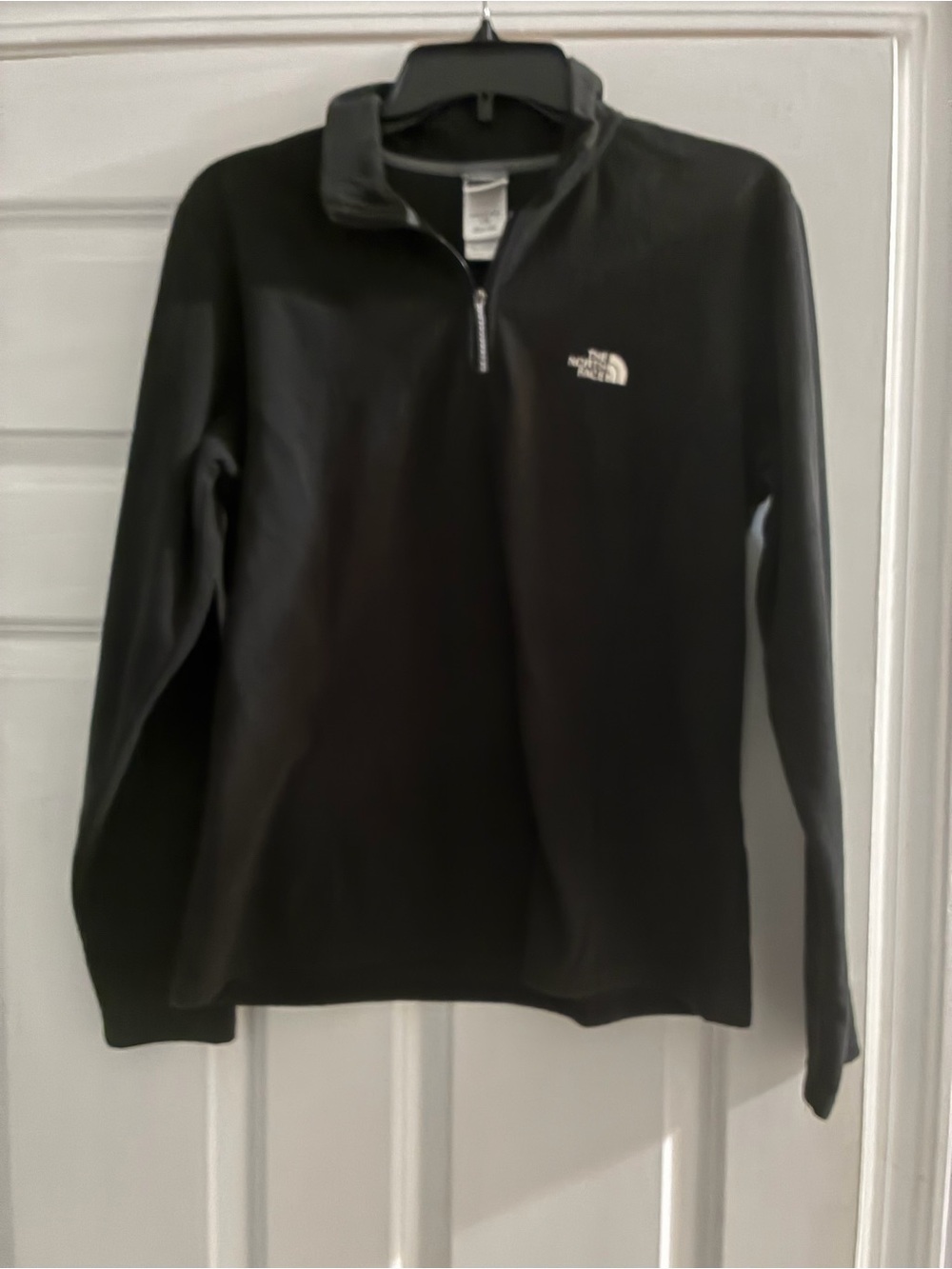 The North Face Women’s Black Zip-Neck Pullover Fleece